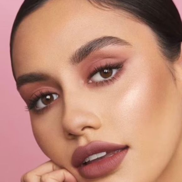 Stila To You Eyeshadow Palette - Hanging Sunset Ret $45 - Picture 7 of 9